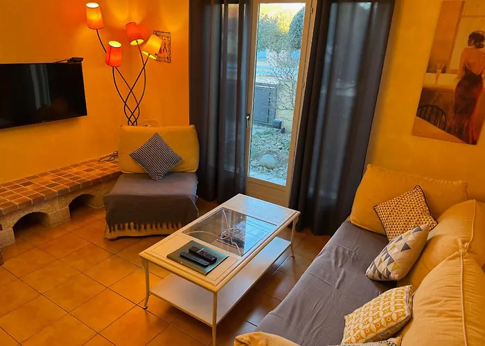 Proche De Collioure Maison Au Calme Avec Дом отдыха